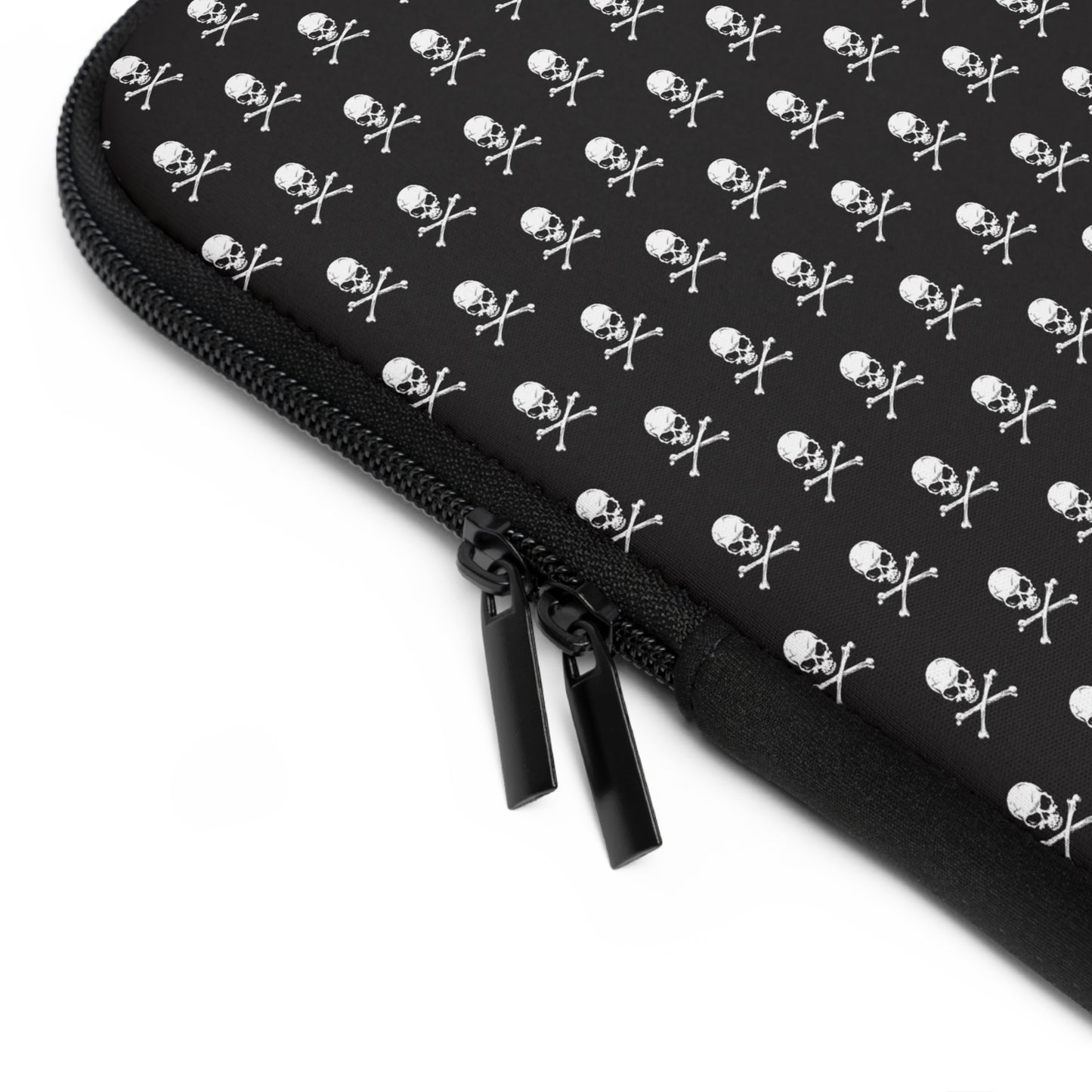 Skull & Crossbones Laptop Sleeve