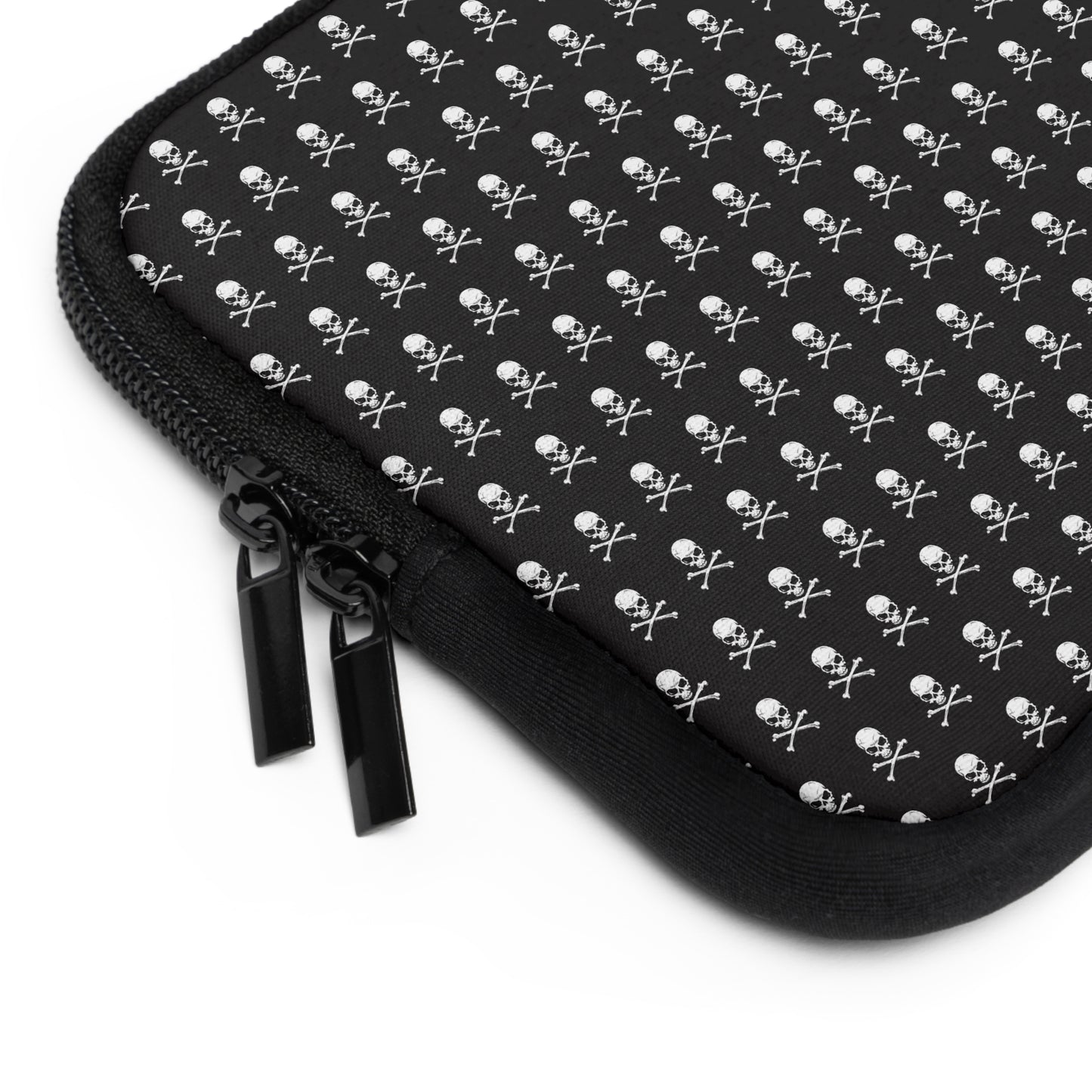 Skull & Crossbones Laptop Sleeve