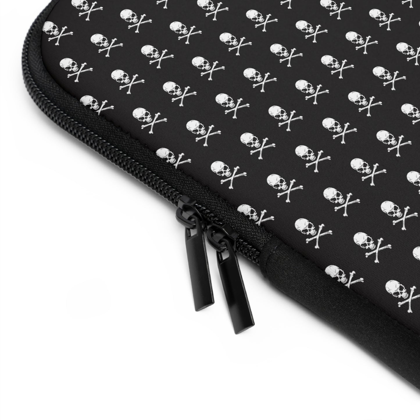 Skull & Crossbones Laptop Sleeve